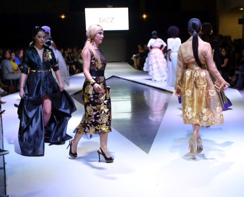 Elegancia y sobriedad iluminaron pasarelas de Piso Diez Diseño