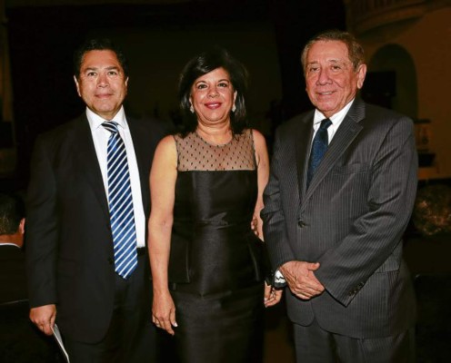 Invitados ovacionan gala del Teatro de Danza de Harlem