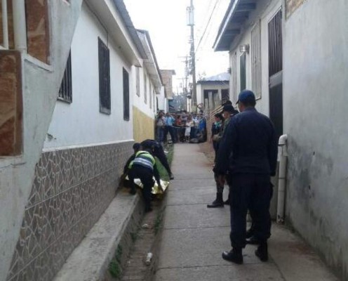 A balazos matan a una universitaria en el Hato de Enmedio