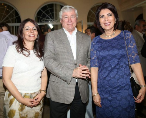 Arte Nacional es expuesto en colección de pinturas