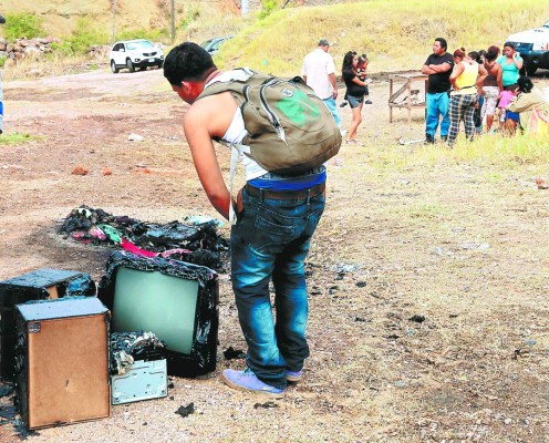 Enésimo incendio en la capital... cuatro familias quedan en la calle