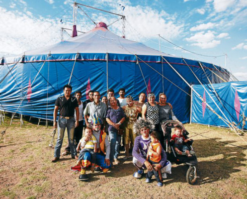Primer circo hondureño se presenta en la ciudad