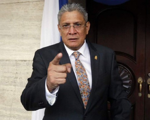 Esdras López: 'Mel Zelaya me propuso un trato sucio y no lo acepté'