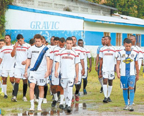 Victoria a huelga indefinida por falta de pagos