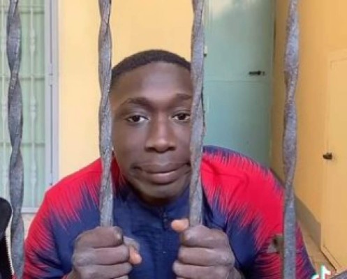 La historia de superación de Khaby Lame, tiktoker que soluciona problemas obvios