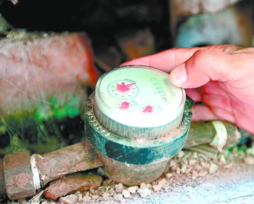 SANAA realiza cortes en varias colonias de la capital hondureña &nbsp;&nbsp;