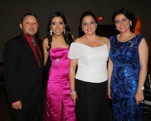 Esposos forman alianza de amor para siempre