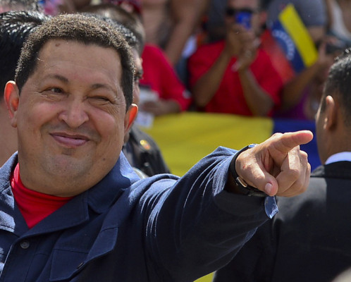 Chávez viaja a Cuba de nuevo para tratamiento contra cáncer