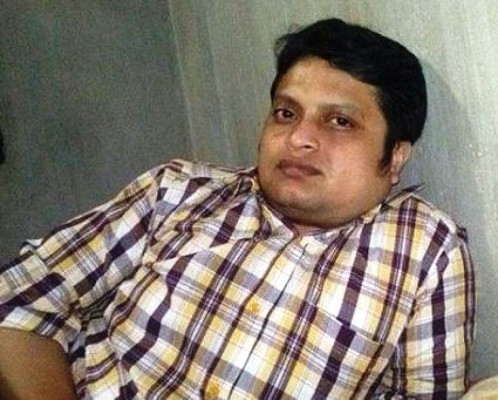 A machetazos asesinan a un bloguero en Bangladesh