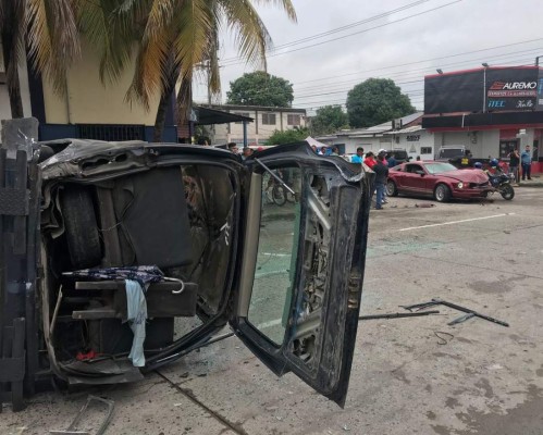Al menos once personas resultan heridas en accidente de busito en San Pedro Sula