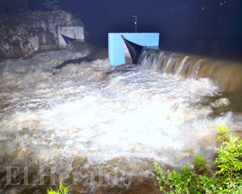 Mantienen tres días de suministro de agua en Tegucigalpa