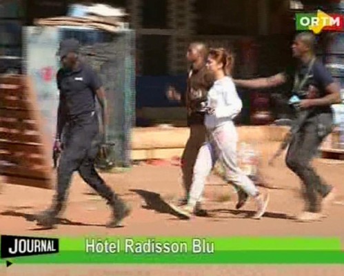Al menos 27 muertos en toma de hotel en Mali
