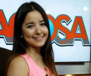 Susan Sánchez en su debut como el nuevo rostro del canal hondureño Hable Como Habla. /Foto HCH/