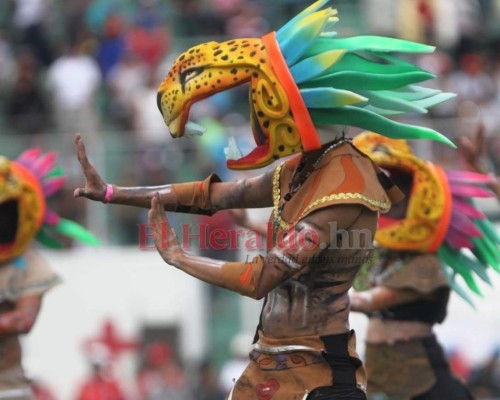 FOTOS: Curiosidades que han marcado los desfiles en Honduras