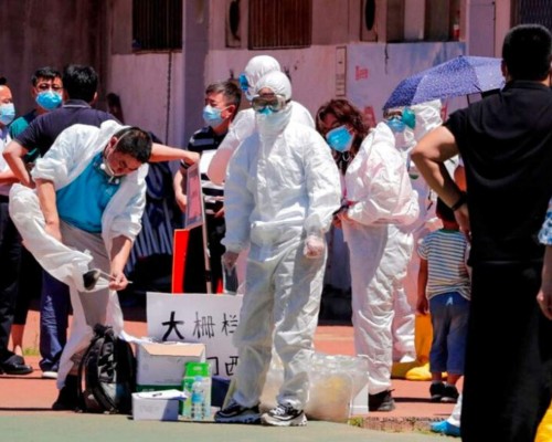 FOTOS: El covid-19 causa estragos en el mundo y se niega a salir de China