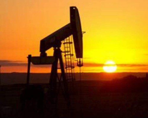 Cotización del barril de crudo WTI cae por debajo de los 10 dólares