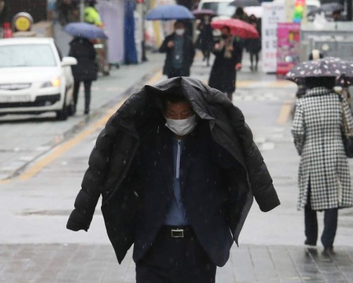 FOTOS: ¿Por qué la gente sale a la calle a desafiar al Covid-19?