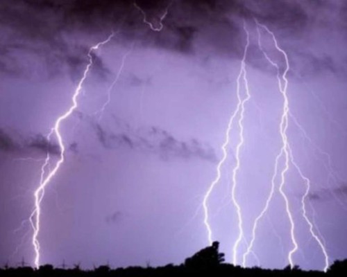 Veinte personas mueren electrocutadas por un rayo en República del Congo