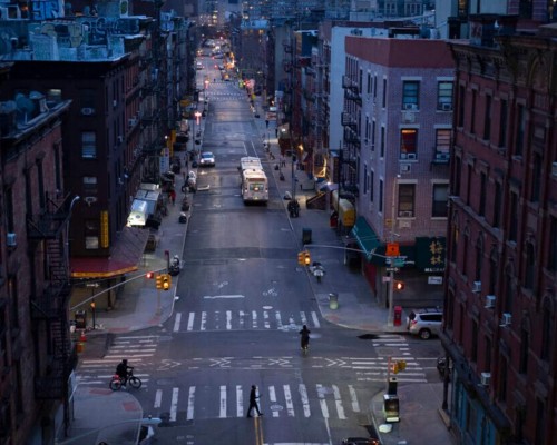 Nueva York quiere más hospitales, choca con Trump