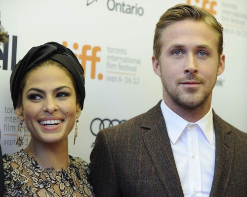Publican primeras fotos de la hija de Ryan Gosling y Eva Mendes
