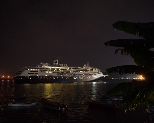 Pasajera de crucero: 'Muertos están en la conciencia de quienes nos rechazaron'
