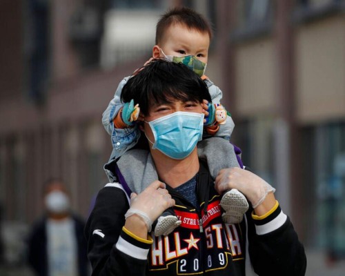 FOTOS: ¿Por qué la gente sale a la calle a desafiar al Covid-19?