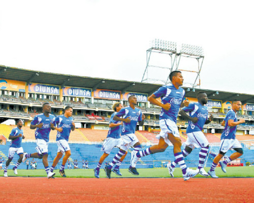 Contra todo inició la Selección de Honduras