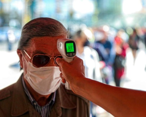 Contagios en Chile suben a 26,000 e imponen mayor confinamiento