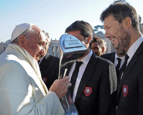 Papa Francisco y Tinelli gritaron campeones de América