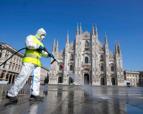 OMS: Rociar las calles con desinfectante es peligroso y poco eficaz