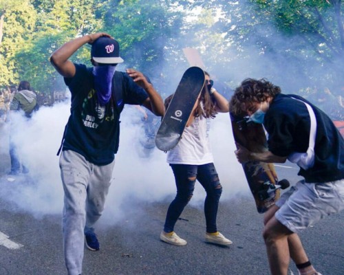 EEUU investiga uso de helicópteros médicos para reprimir a manifestantes