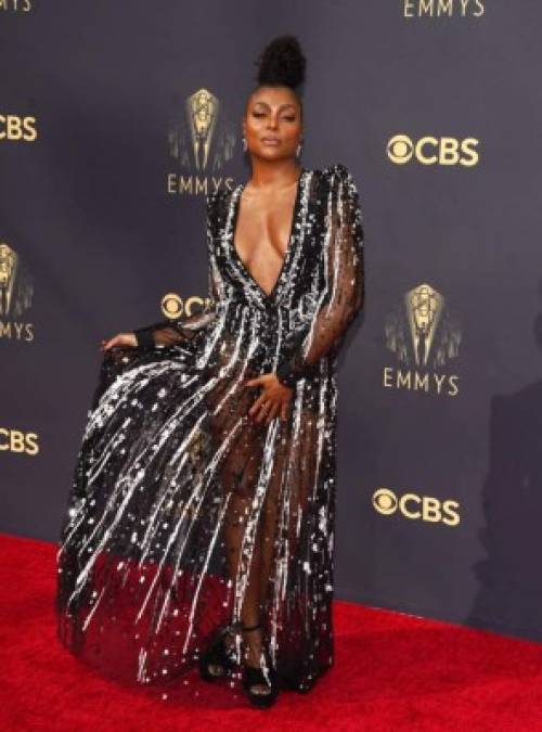 Con alas negras, esmoquin o trajes llamativos: Los mejor vestidos de los Emmy 2021