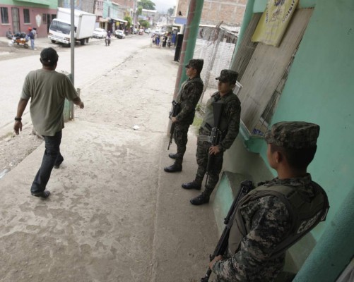 Apenas 12 unidades movilizan usuarios de once colonias