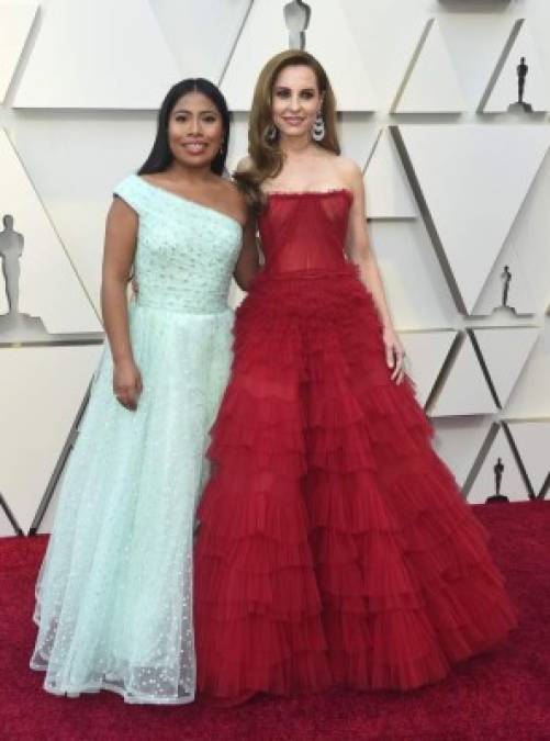 Yalitza Aparicio: El vestido que eligió la protagonista de 'Roma' para la alfombra roja de los premios Oscar 2019