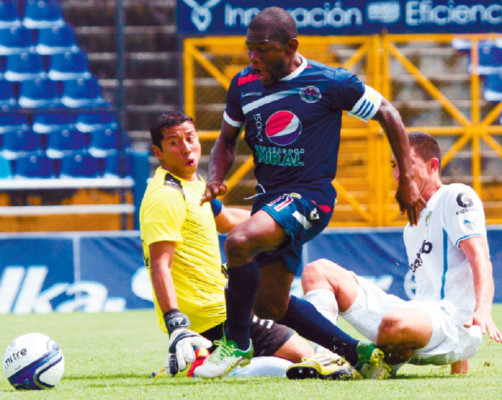 Milton Núñez sigue goleando y quiere ir con Honduras al Mundial