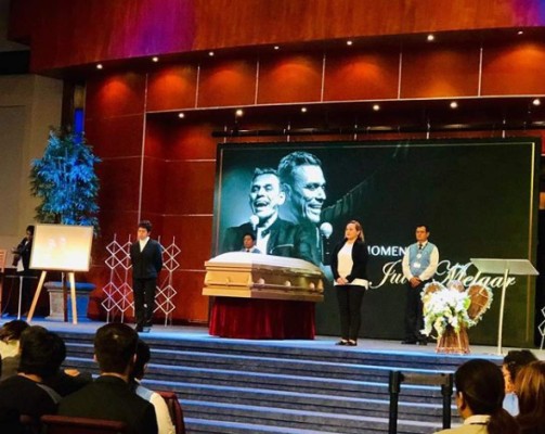 FOTOS: El emotivo 'hasta pronto' al cantante y pastor guatemalteco Julio Melgar