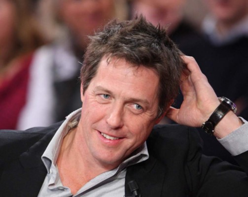 Para las jóvenes no soy un 'sex symbol', sino mera curiosidad, dice Hugh Grant
