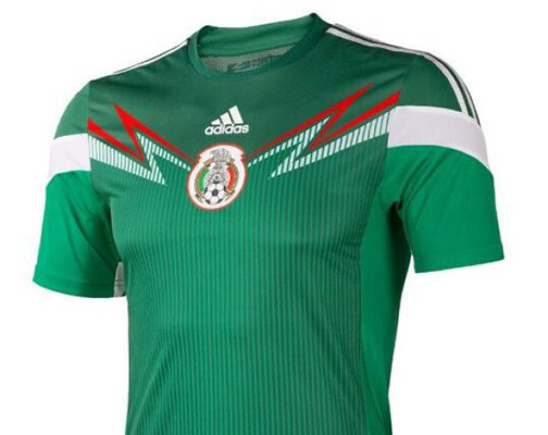 México estrenó uniforme ante Panamá