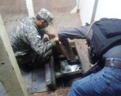 Buque colombiano transportaba 120 kilos de cocaína