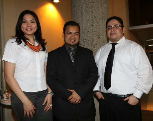 Empresarios reconocen talento fotográfico