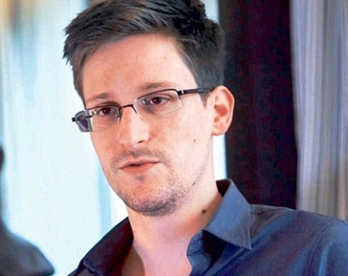 Snowden ya tiene empleo en Rusia