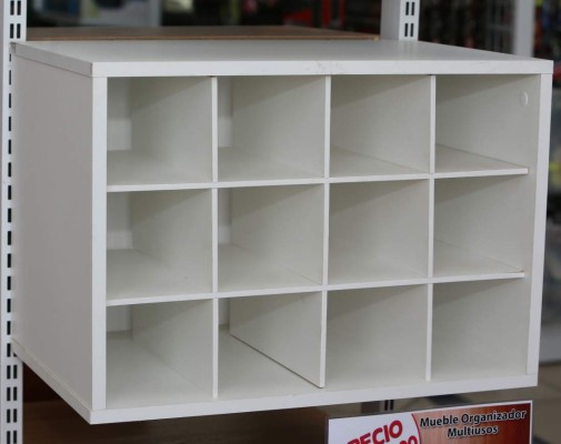 Almacene su calzado con estilo