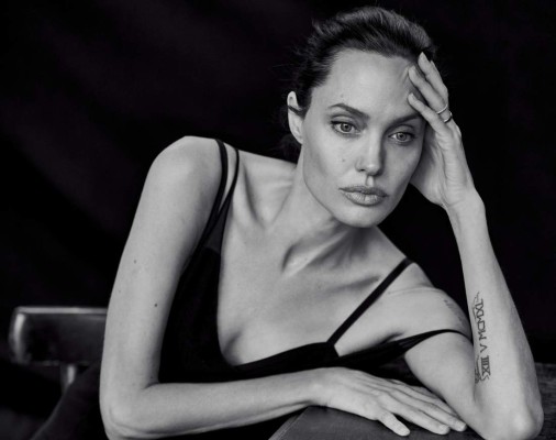 ¡El cambio drástico de la actriz Angelina Jolie en fotos!
