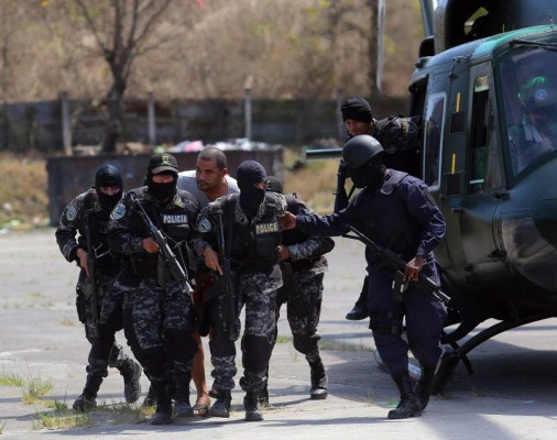 En la PN se queda 'El Negro” Lobo