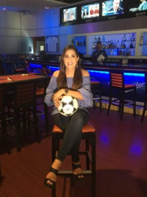 Las cinco periodistas deportivas que le pueden robar el corazón a Ronaldinho en Honduras
