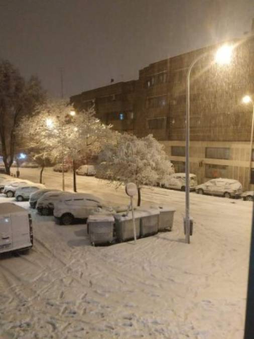 Nevada sorprende a hondureños en Madrid, España (FOTOS)