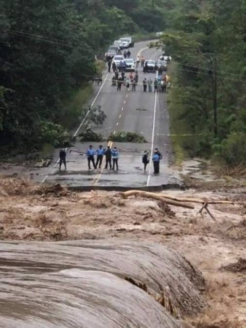 Impactantes imágenes del colapso del río Higuito que conecta Lempira y Copán (FOTOS)