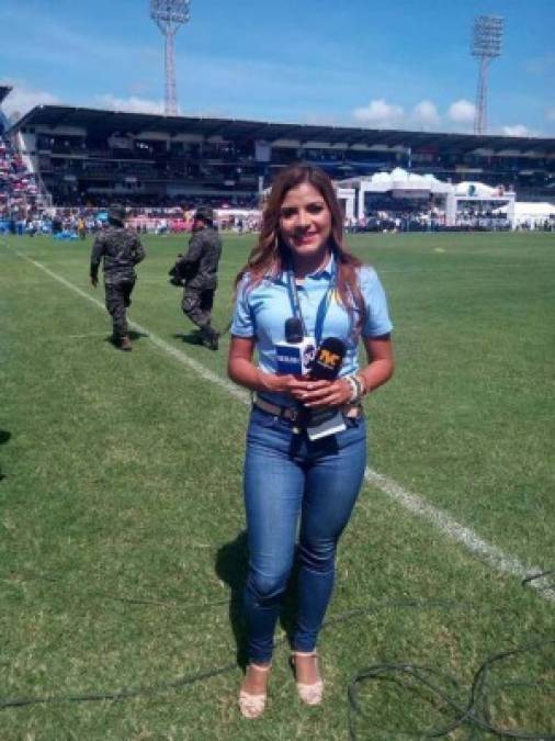 Presentadoras hondureñas lucen hermosas en fiestas patrias 2017