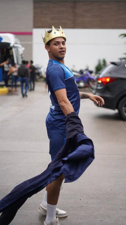 Supremo se reencuentra con su ex y show de portero en conferencia de tiktokers de Honduras y Nicaragua