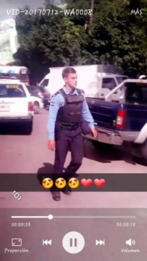 Policía hondureño se vuelve viral en Facebook por su atractivo físico; lo llaman 'Ken policía'